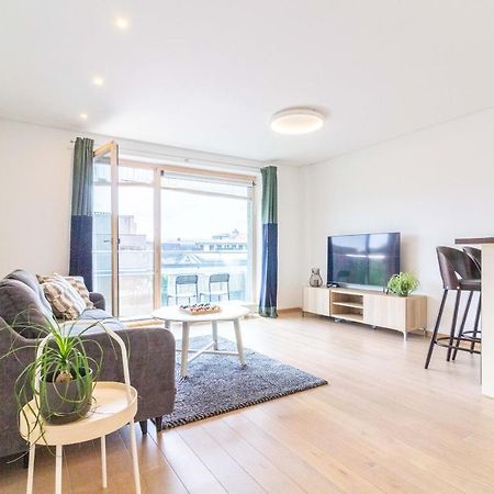 Cohost I Sunny Center Apt, Covered Parking, Balcony & Self Check-In Kaunas Kültér fotó