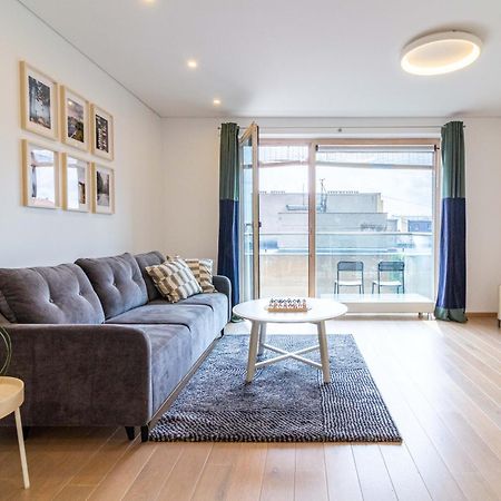 Cohost I Sunny Center Apt, Covered Parking, Balcony & Self Check-In Kaunas Kültér fotó