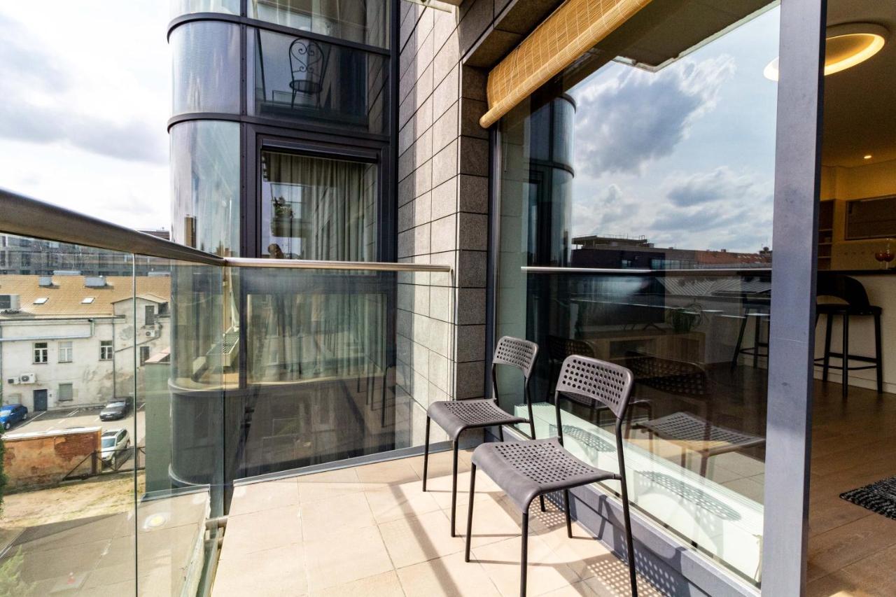 Cohost I Sunny Center Apt, Covered Parking, Balcony & Self Check-In Kaunas Kültér fotó