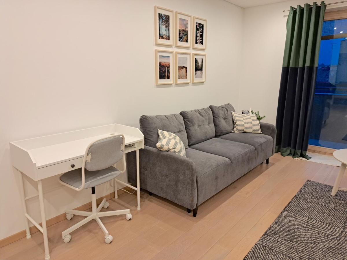 Cohost I Sunny Center Apt, Covered Parking, Balcony & Self Check-In Kaunas Kültér fotó